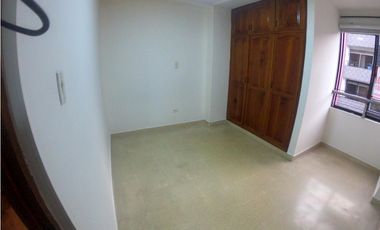 Alquilo apartamento en las Cabañas, Bello, piso 3
