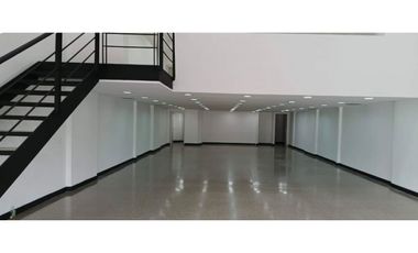 SE ARRIENDA LOCAL COMERCIAL MEDELLIN