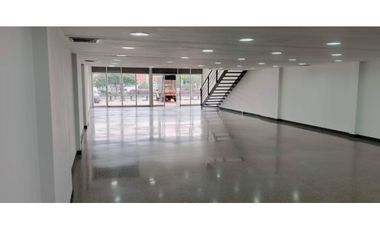 SE ARRIENDA LOCAL COMERCIAL MEDELLIN