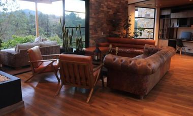 Casa en Arriendo Loma del Escobero Envigado