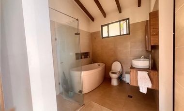 CASA CAMPESTRE EN MARINILLA ANTIOQUIA