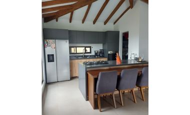 CASA CAMPESTRE EN MARINILLA ANTIOQUIA