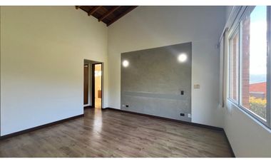 Casa en Arriendo Loma del Escobero Envigado