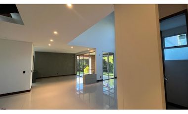 Casa en Arriendo Loma del Escobero Envigado