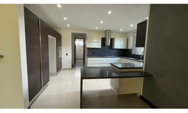 Casa en Arriendo Loma del Escobero Envigado