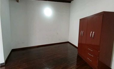 Arriendo apartamento Duplex en Sabaneta- Calle Larga