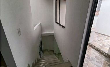 Arriendo apartamento Duplex en Sabaneta- Calle Larga