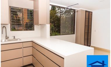 Venta De Apartamento En Los Balsos, Poblado