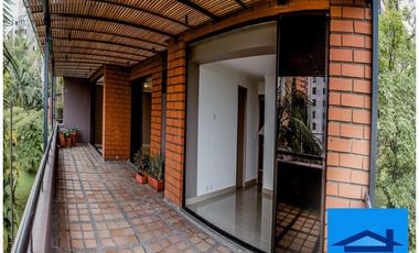 Venta De Apartamento En Los Balsos, Poblado