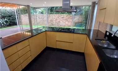 Casa en Arriendo Loma del Escobero Envigado