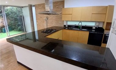 Casa en Arriendo Loma del Escobero Envigado