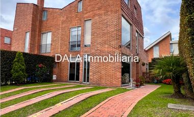 SE VENDE CASA  EN CAJICA, SETOR CALAHORRA, INMOBILIARIAS CAJIC