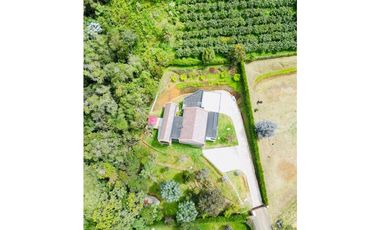 Casa campestre en Guarne vereda la clara