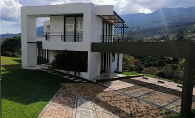 Espectacular Casa Campestre Fusagasugá