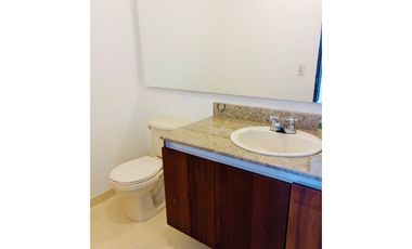 Aparta-oficina en Arriendo en El Poblado