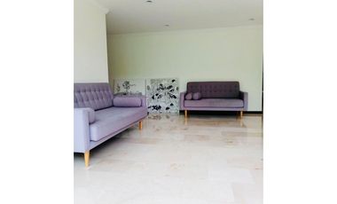 Aparta-oficina en Arriendo en El Poblado