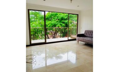 Aparta-oficina en Arriendo en El Poblado