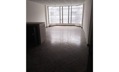 SE ARRIENDA LOCAL COMERCIAL INCLUIDO APARTAMENTO CENTRAL