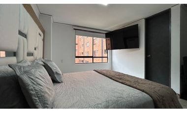 Exclusivo apartamento frente al CC Santa fé para la renta amoblada