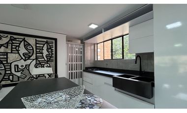 Exclusivo apartamento frente al CC Santa fé para la renta amoblada