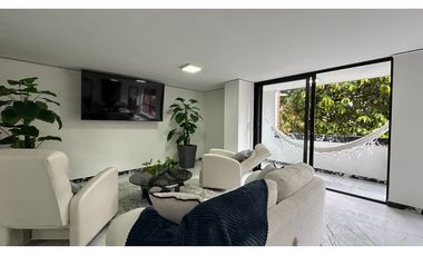 Exclusivo apartamento frente al CC Santa fé para la renta amoblada