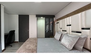 Exclusivo apartamento frente al CC Santa fé para la renta amoblada