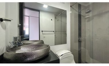 Exclusivo apartamento frente al CC Santa fé para la renta amoblada