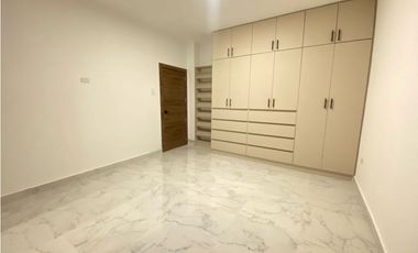 Venta de villa independiente en la zona sur de Manta, Ecuador, cerca de la PUCE