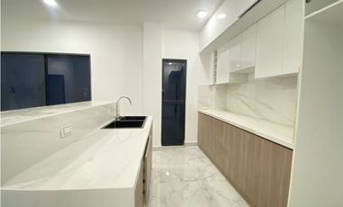 Venta de villa independiente en la zona sur de Manta, Ecuador, cerca de la PUCE