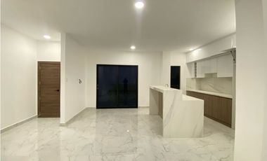 Venta de villa independiente en la zona sur de Manta, Ecuador, cerca de la PUCE