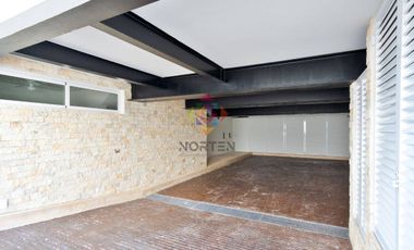 HERMOSA CASA EN VENTA, EN LAGUNA I, PUERTO CANCUN, QUINTANA