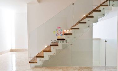 HERMOSA CASA EN VENTA, EN LAGUNA I, PUERTO CANCUN, QUINTANA