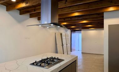 Estrene en el Poblado de Ahuatepec