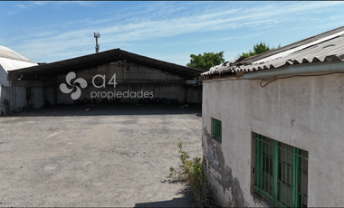 Gran Oportunidad como Inversión, Galpón con 2 Casas