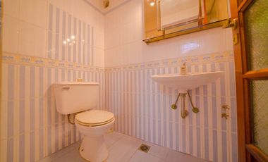 CASA VENTA VILLA BALLESTER 7 AMB. 2 CH PILETA