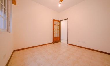 CASA VENTA VILLA BALLESTER 7 AMB. 2 CH PILETA