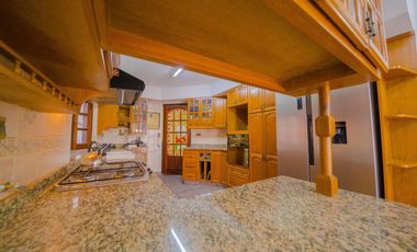 CASA VENTA VILLA BALLESTER 7 AMB. 2 CH PILETA