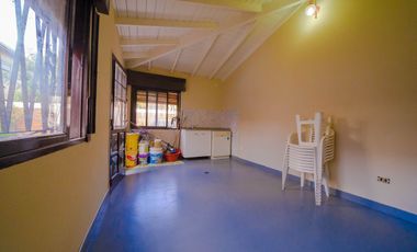 CASA VENTA VILLA BALLESTER 7 AMB. 2 CH PILETA