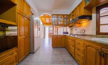 CASA VENTA VILLA BALLESTER 7 AMB. 2 CH PILETA
