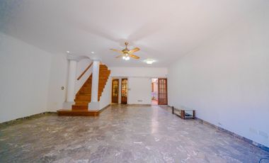 CASA VENTA VILLA BALLESTER 7 AMB. 2 CH PILETA