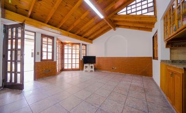 CASA VENTA VILLA BALLESTER 7 AMB. 2 CH PILETA