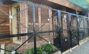 CASA 4 AMBIENTES ALQUILER RAMOS MEJIA QUINCHO