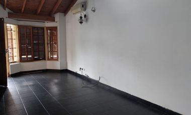 CASA 4 AMBIENTES ALQUILER RAMOS MEJIA QUINCHO