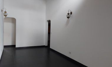 CASA 4 AMBIENTES ALQUILER RAMOS MEJIA QUINCHO