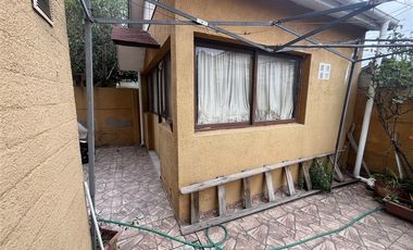 Casa en Venta en cercano metro tren 5 pinos
