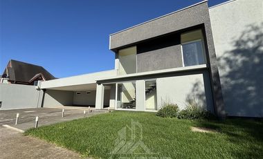 Casa en Arriendo en COD38304 Portal de la Frontera a pasos de Avenida Martín Lutero y Colegios