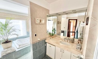 SE VENDE CASA EN LA TATENGUITA