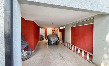 SE VENDE CASA EN LA TATENGUITA