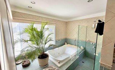 SE VENDE CASA EN LA TATENGUITA