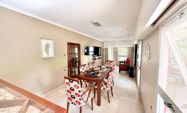 SE VENDE CASA EN LA TATENGUITA